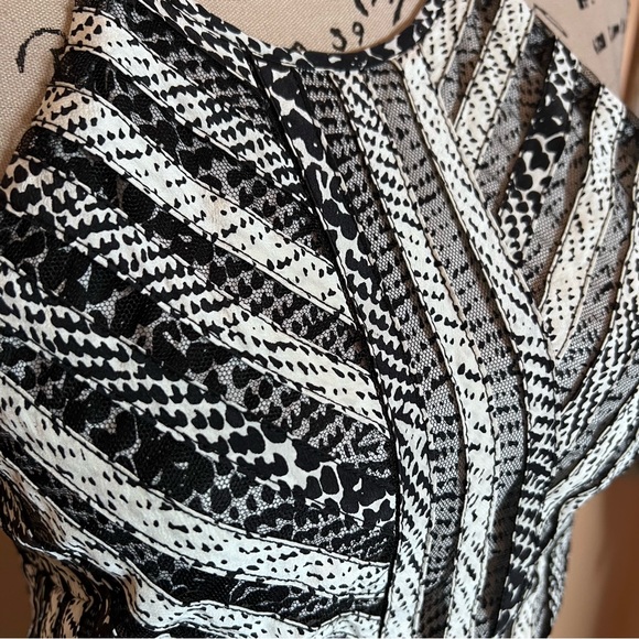 💚Parker skater dress - Picture 2 of 8